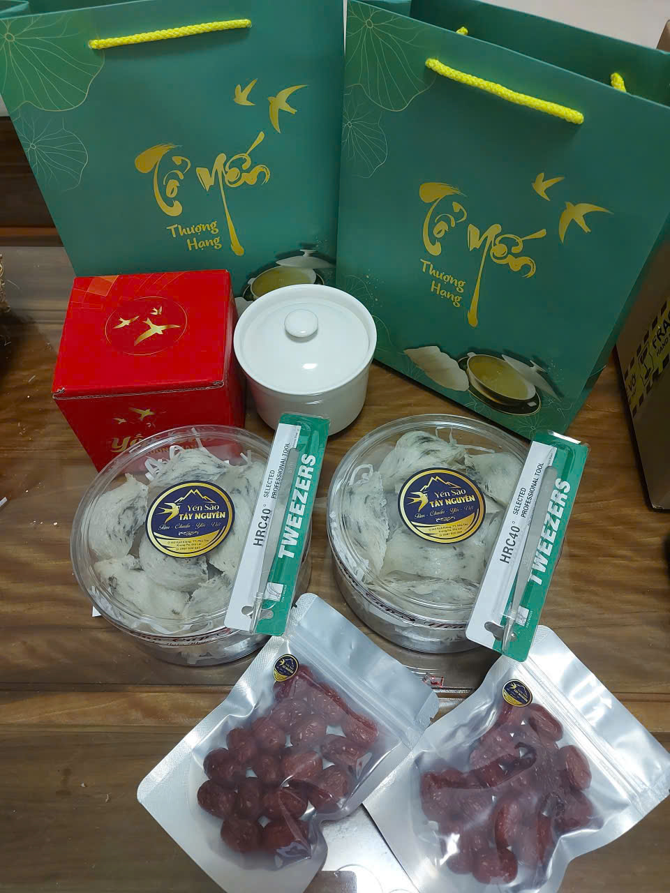 yến sào nguyên chất